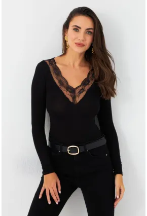 Kadın Siyah Dantel Detaylı Bluz EY2951