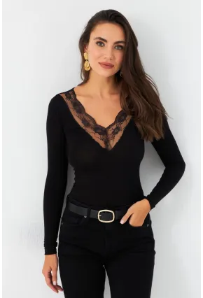 Kadın Siyah Dantel Detaylı Bluz EY2951