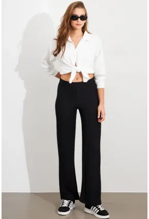Kadın Siyah Gofre Pantolon ZH326