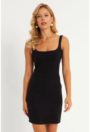 Kadın Siyah Kare Yaka Mini Elbise KED4291