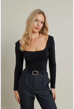 Kadın Siyah Kayık Yaka Bluz DMR387