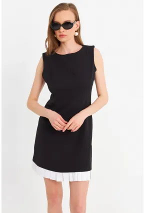 Kadın Siyah Kontrast Pileli Mini Elbise FRY100