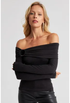 Kadın Siyah Madonna Yaka Halkalı Bluz EY2669