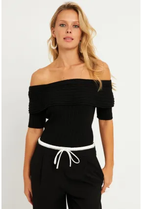Kadın Siyah Madonna Yaka Triko Bluz KZ538