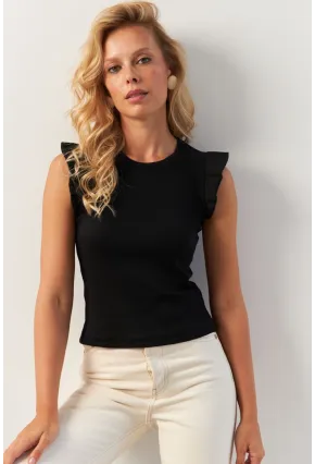 Kadın Siyah Omuzları Fırfırlı Bluz MK23