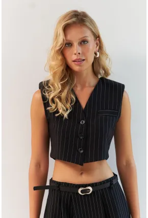 Kadın Siyah Omuzları Vatkalı Astarlı Yelek TW60205