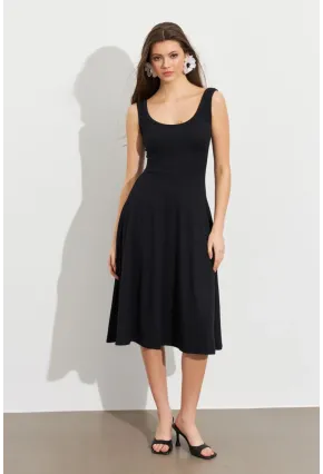 Kadın Siyah Ön Arka U Çan Etekli Midi Elbise DMR470