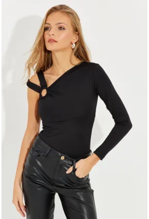 Kadın Siyah Önü Halkalı Tek Omuz Bluz EY2580