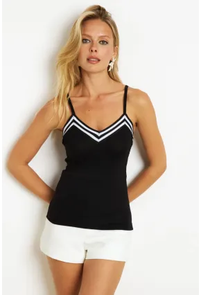 Kadın Siyah Şerit Bantlı Bluz EY2822