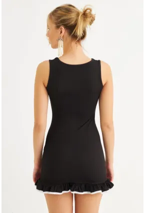 Kadın Siyah Volanlı Kare Yaka Mini Elbise FRY2297