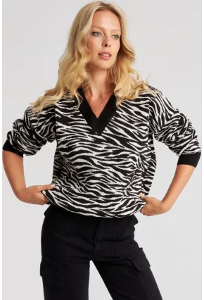 Kadın Siyah Zebra Desenli Triko Kazak YZ521