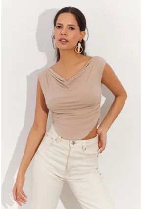 Kadın Vanilya Degaje Yaka Yanları Büzgülü Crop Bluz B2494