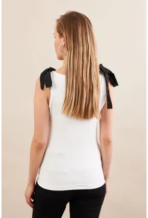Kadın Beyaz Kontrast Fiyonklu Bluz EY3104