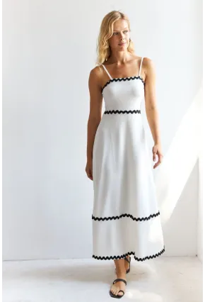 Kadın Beyaz Nakış Detaylı Midi Elbise HOL2128