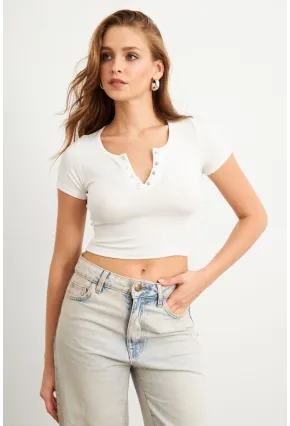 Kadın Beyaz Önü Düğmeli Basic T-Shirt TOP07