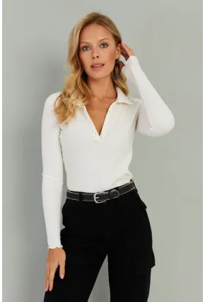 Kadın Beyaz Polo Yaka Fitilli Bluz TH1104