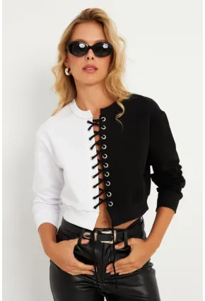 Kadın Beyaz-Siyah Kuşgözlü Kısa Sweatshirt TF02