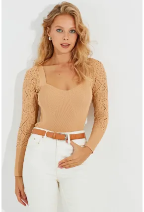 Kadın Camel Kalp Yaka Ajurlu Triko Bluz SMT217
