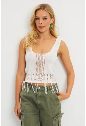 Kadın Ekru Ajurlu Püsküllü Triko Bluz YV228