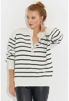 Kadın Ekru Çizgili Triko Kazak SMT219