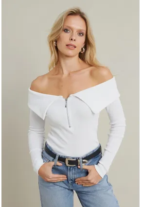 Kadın Ekru Fermuarlı Madonna Yaka Bluz EY2559
