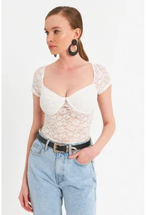 Kadın Ekru Kalp Yaka Tül Crop Bluz TPG05