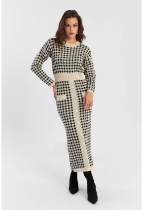 Kadın Ekru-Siyah Düğme Aksesuarlı Desenli Maxi Elbise NUV41
