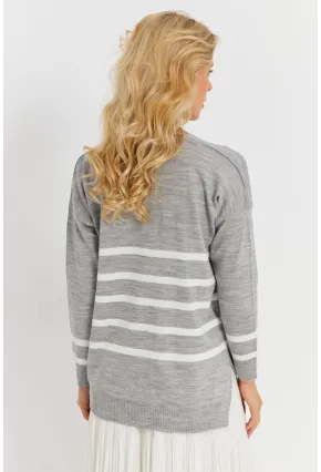 Kadın Gri V Yaka Çizgili Triko Kazak YİL550