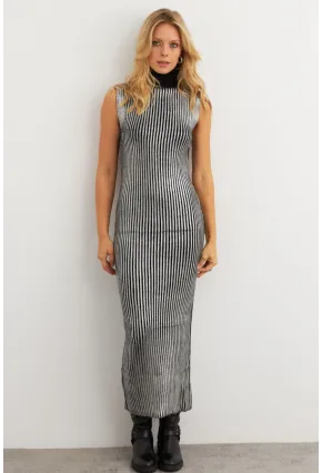 Kadın Gümüş Rengi Varaklı Balıkçı Maxi Elbise RM599