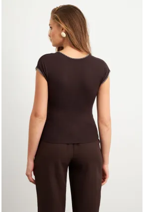 Kadın Kahverengi Kontrast Dikişli T-Shirt FLU766