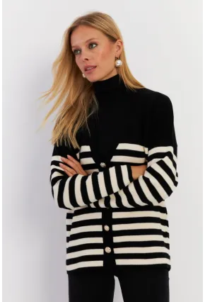 Kadın Siyah-Beyaz Çizgili Triko Hırka CNG3