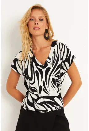Kadın Siyah-Beyaz Zebra Desenli V Yaka Bluz AYD347