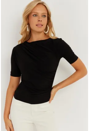 Kadın Siyah Büzgülü Bluz YZ623