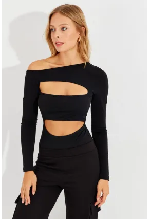 Kadın Siyah Dekolteli Çıtçıtlı Body MEN2009