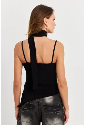 Kadın Siyah Fularlı Asimetrik Bluz HOR0079