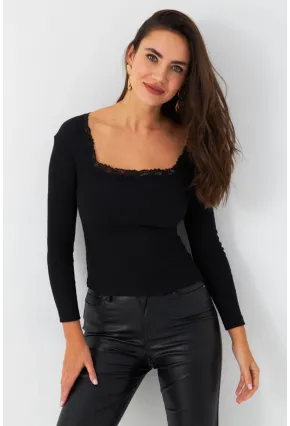 Kadın Siyah Kare Yaka Dantelli Bluz TF36