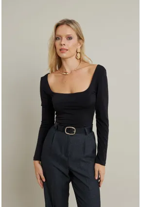 Kadın Siyah Kayık Yaka Bluz DMR387