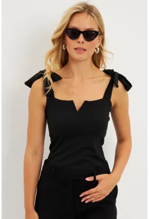 Kadın Siyah Omuz Bağlamalı Bluz EY2795