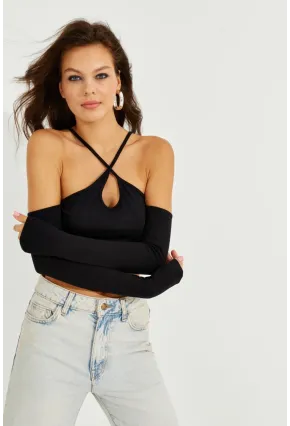 Kadın Siyah Omuzları Açık Sırtı Çapraz Crop Bluz B2684