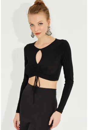 Kadın Siyah Önü Damla Büzgülü Crop Bluz AYD246