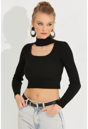 Kadın Siyah Pencereli Triko Crop Bluz EA230012