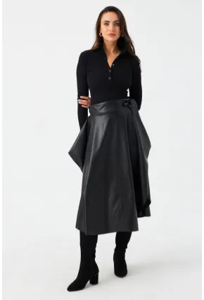 Kadın Siyah Suni Deri Asimetrik Etek LV180
