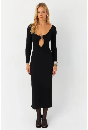 Kadın Siyah Toka Aksesuarlı Pencereli Midi Elbise EY2999