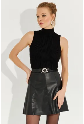 Kadın Siyah Tokalı Suni Deri Mini Etek ELA104