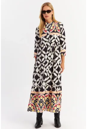 Kadın Siyah Volanlı Desenli Maxi Elbise MYLE14