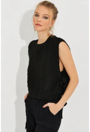 Kadın Siyah Yanları Bağlamalı Süveter YV210