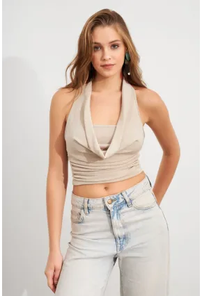Kadın Vanilya Zincir Aksesuarlı Degaje Yaka Bluz MTK13443
