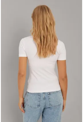 Kadın Beyaz Aksesuarlı Bluz EY2734