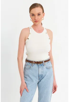 Kadın Beyaz Düğme Detaylı Kolsuz Kaşkorse Bluz TF55