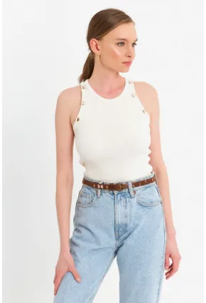 Kadın Beyaz Düğme Detaylı Kolsuz Kaşkorse Bluz TF55